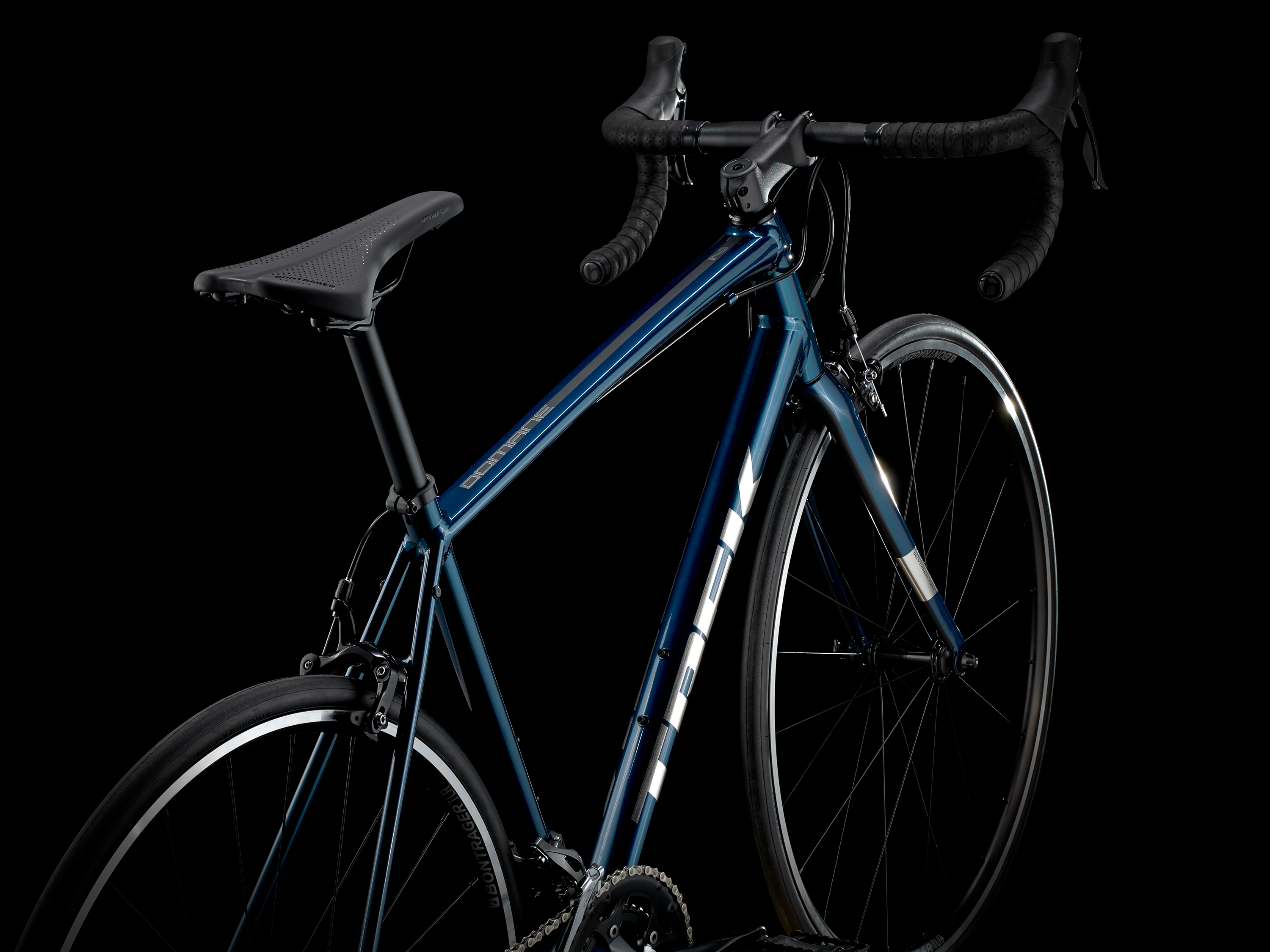 Trek Domane AL 2 (2023) - Image 7