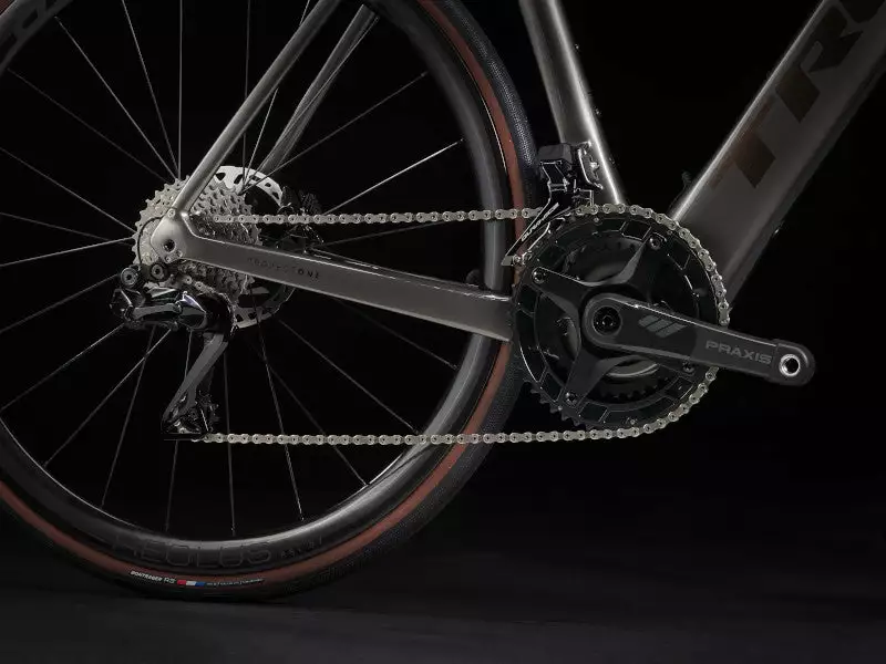 Trek Domane+ SLR 9 (2023) - Image 32