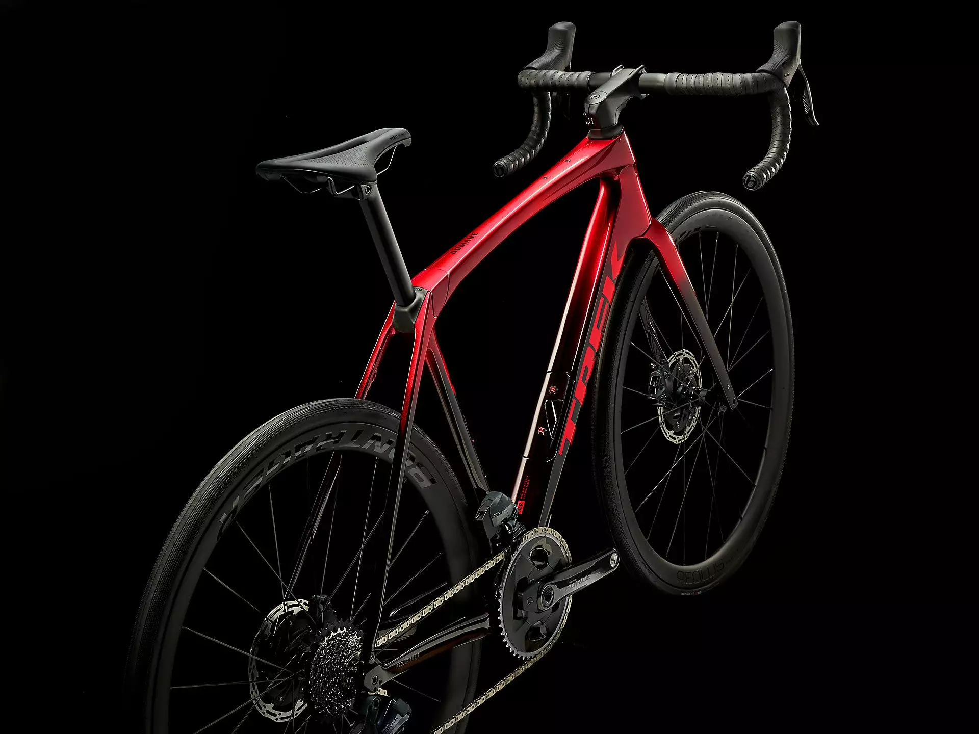 Trek Domane SLR 7 AXS Gen 4 (2023) - Image 11