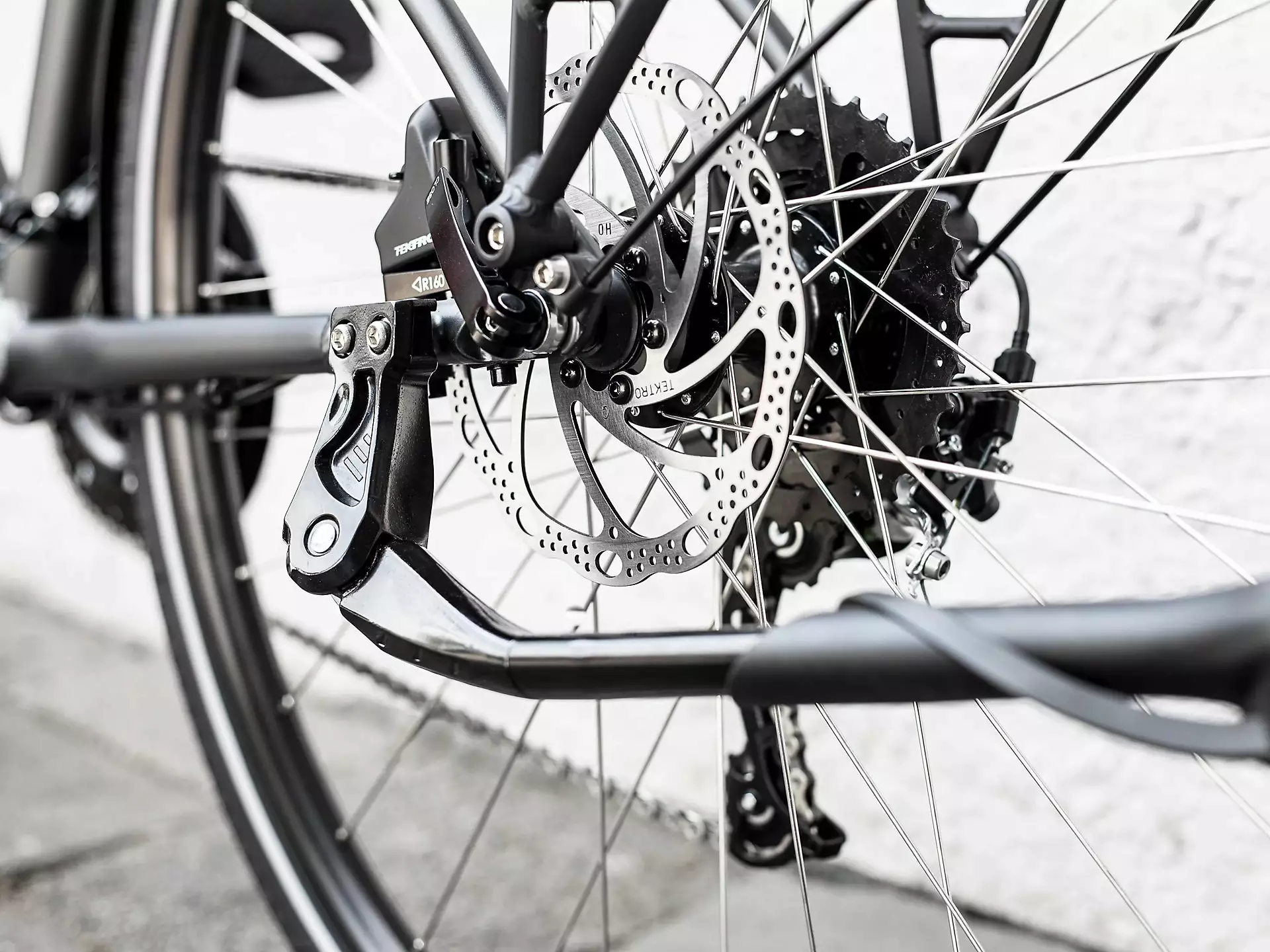 Trek FX 2 Disc Equipped (2023) - Image 7