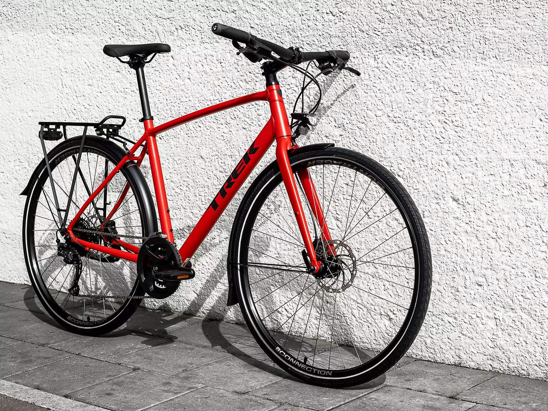 Trek FX 2 Disc Equipped (2023) - Image 4