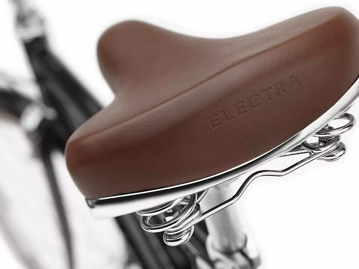 Electra Loft 7D Step-Over (2023) - Image 6