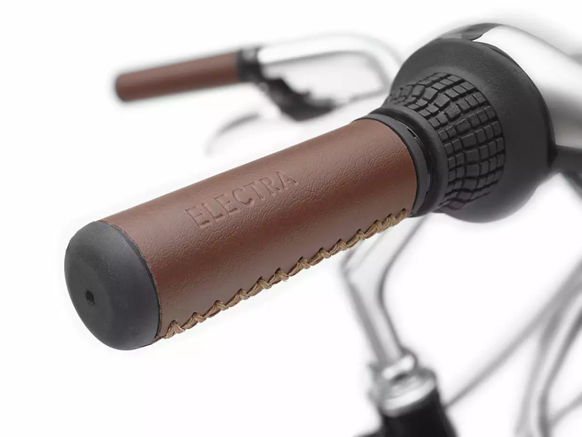 Electra Loft 7D Step-Over (2023) - Image 7